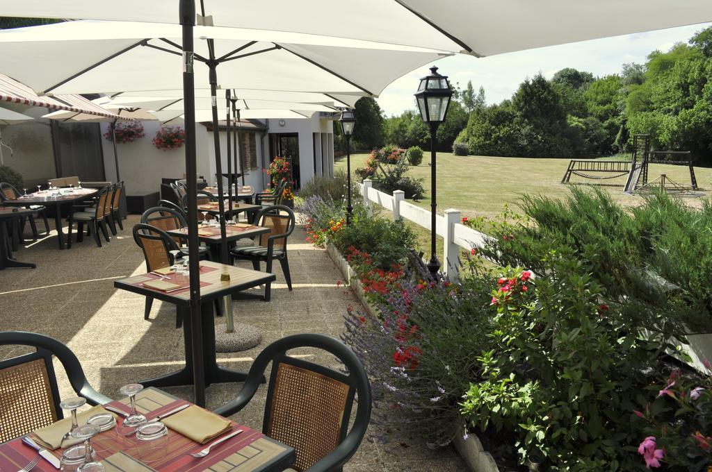 Hotel Restaurant Le Relais De Pouilly ภายนอก รูปภาพ