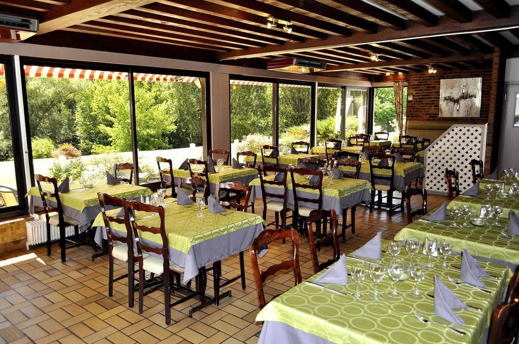 Hotel Restaurant Le Relais De Pouilly ภายนอก รูปภาพ