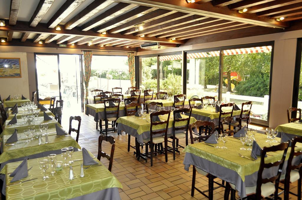 Hotel Restaurant Le Relais De Pouilly ภายนอก รูปภาพ