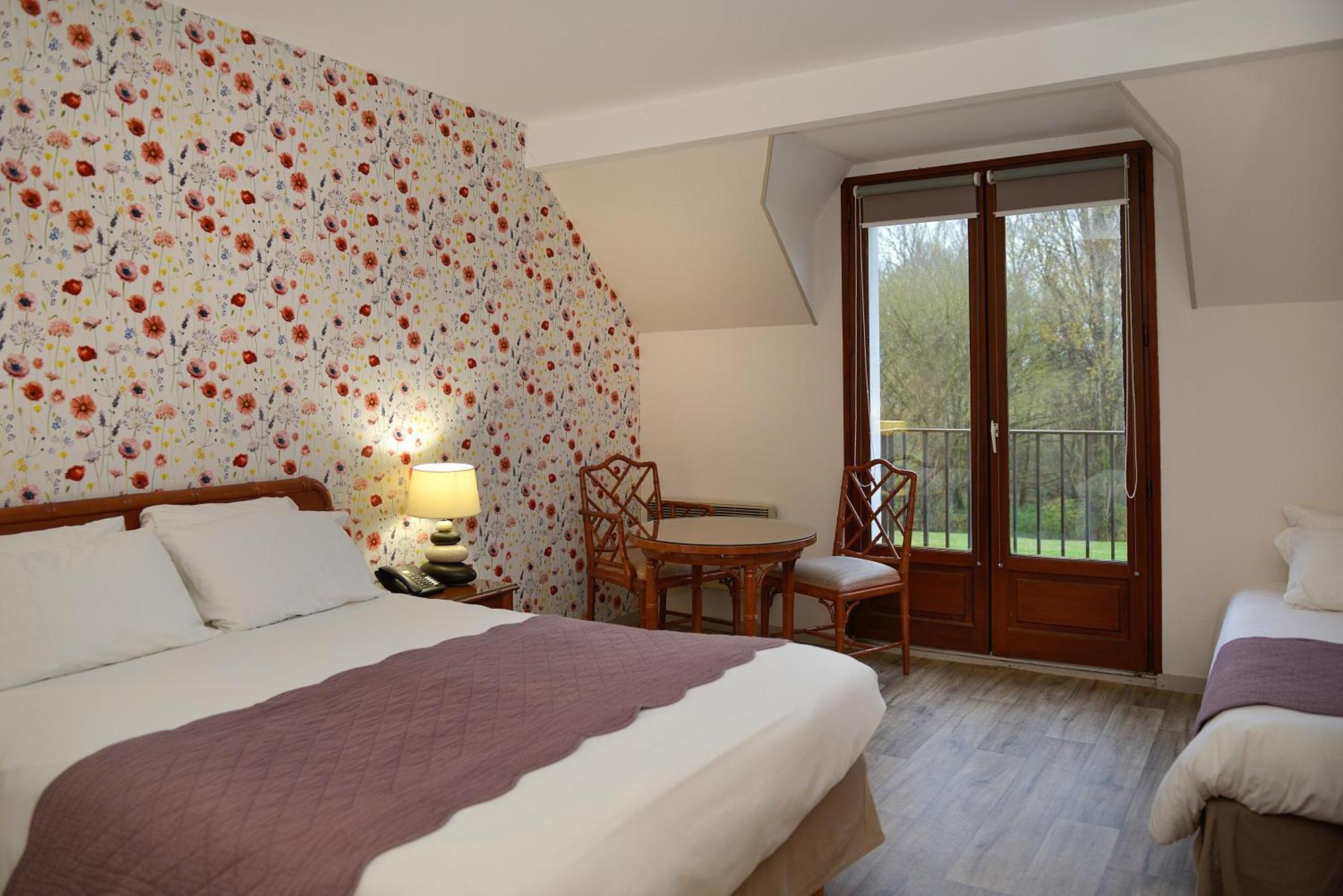 Hotel Restaurant Le Relais De Pouilly ภายนอก รูปภาพ
