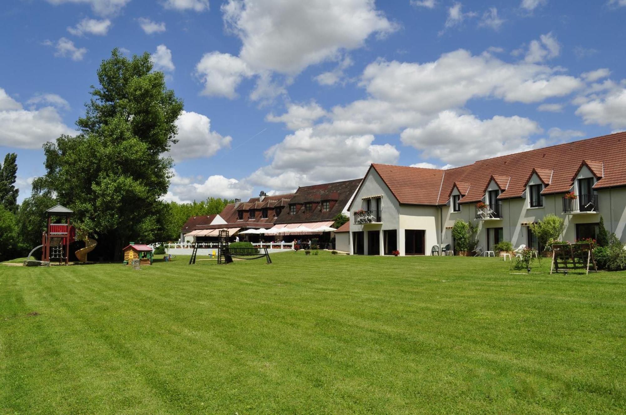 Hotel Restaurant Le Relais De Pouilly ภายนอก รูปภาพ