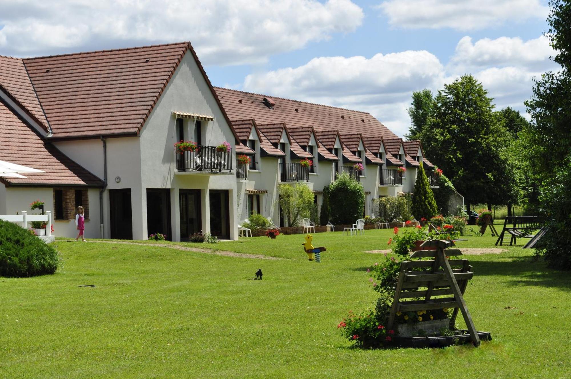 Hotel Restaurant Le Relais De Pouilly ภายนอก รูปภาพ