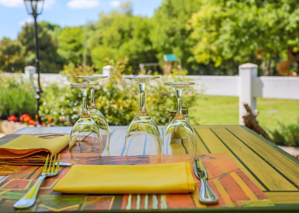Hotel Restaurant Le Relais De Pouilly ภายนอก รูปภาพ