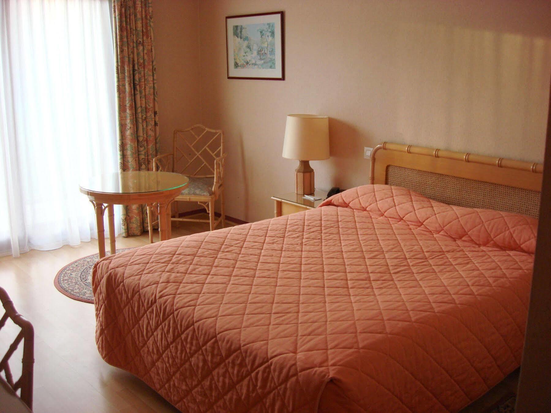 Hotel Restaurant Le Relais De Pouilly ภายนอก รูปภาพ